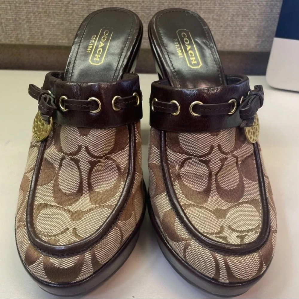 Coach Jodey Sig Mules A3623 Like New Without Tags Size 6B - Picture 2 of 10